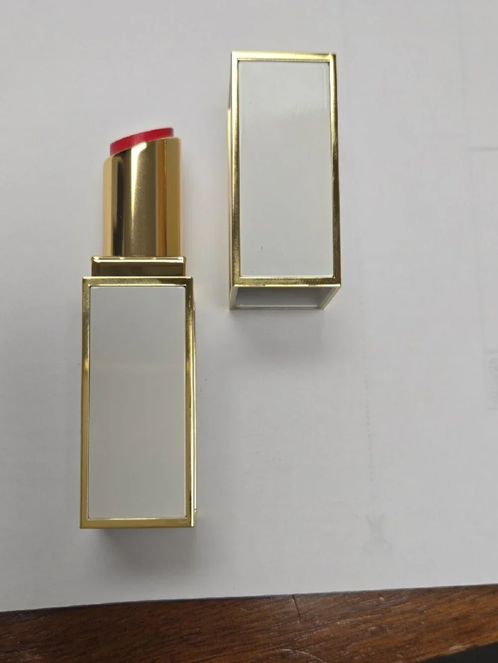 NWT!!! Tom Ford Red Lipstick in Gold - Shade Ile D'Amour
